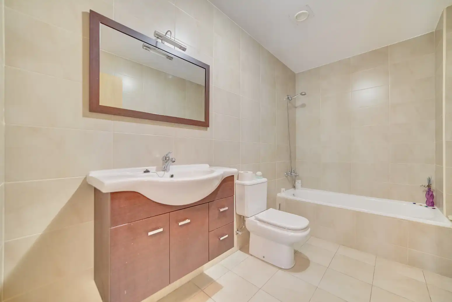 Bathroom of Detached homes for sale in Enériz / Eneritz  with Heating, Private garden and Parquet flooring