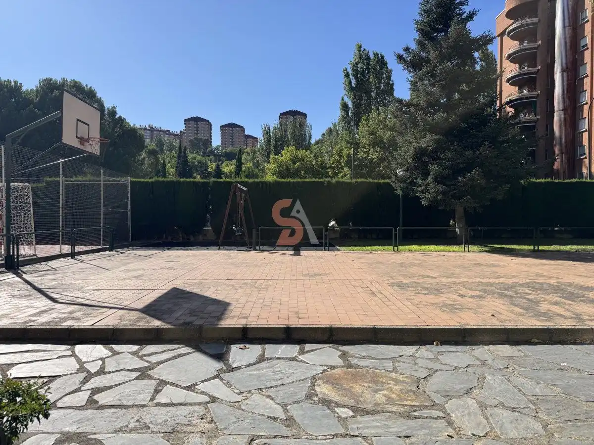 Jardí de Pis en venda en Valladolid amb Aire condicionat, Calefacció i Terrassa