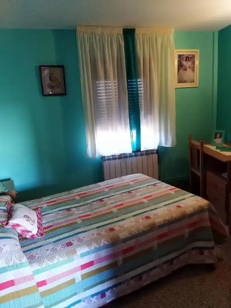 Habitación de Casa adosada en venta en Ólvega con Amueblado, Horno y Lavadora