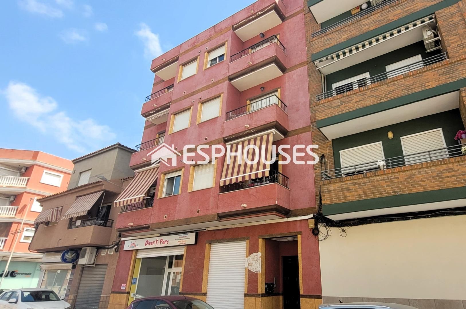 Vista exterior de Apartament en venda en Almoradí amb Traster i Balcó