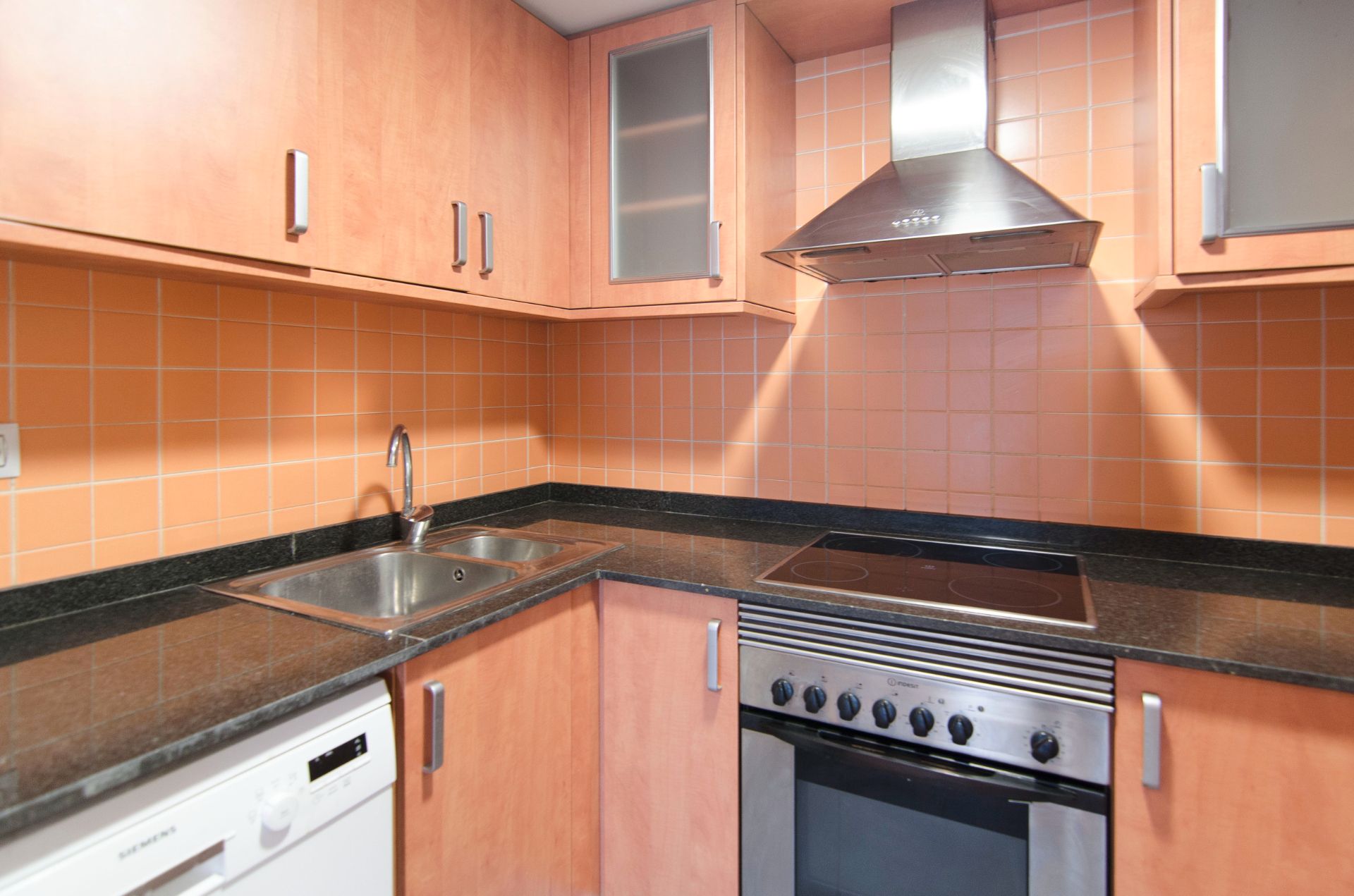 Cocina de Piso de alquiler en Manresa con Calefacción, Parquet y Terraza