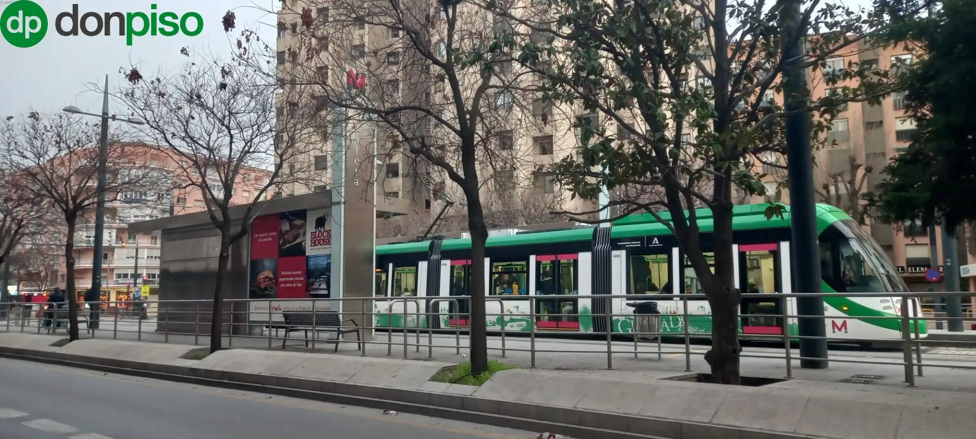 Exterior view of Flat for sale in Granada  with Terrace and Balcony