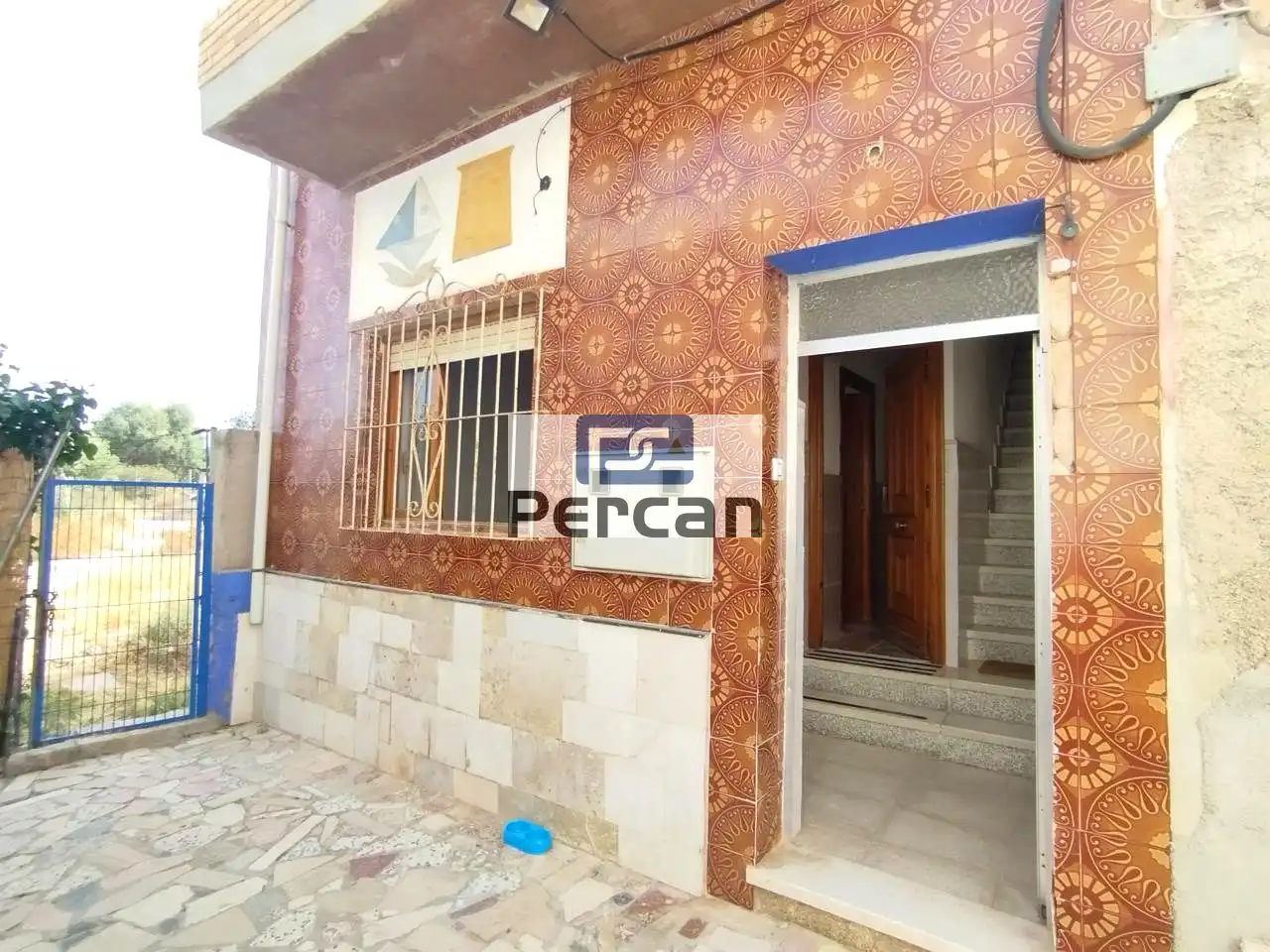 Vista exterior de Planta baja en venta en El Campello