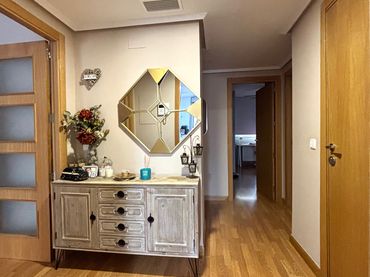Appartamento con balcone in vendita a Calle Cueva de la Serrana 14