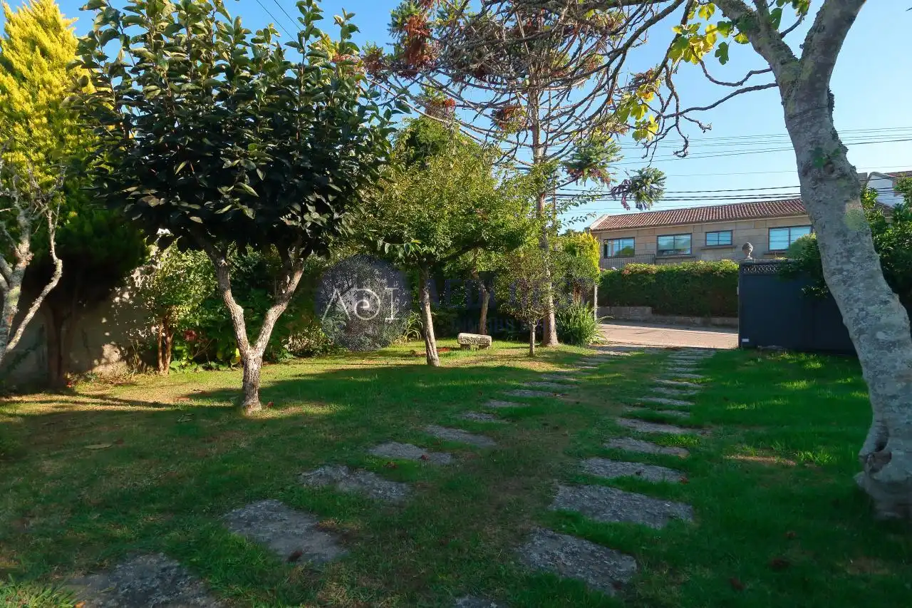 Xalet amb jardí en venda a Rua Arquitecto Antonio Cominges, imagen 4