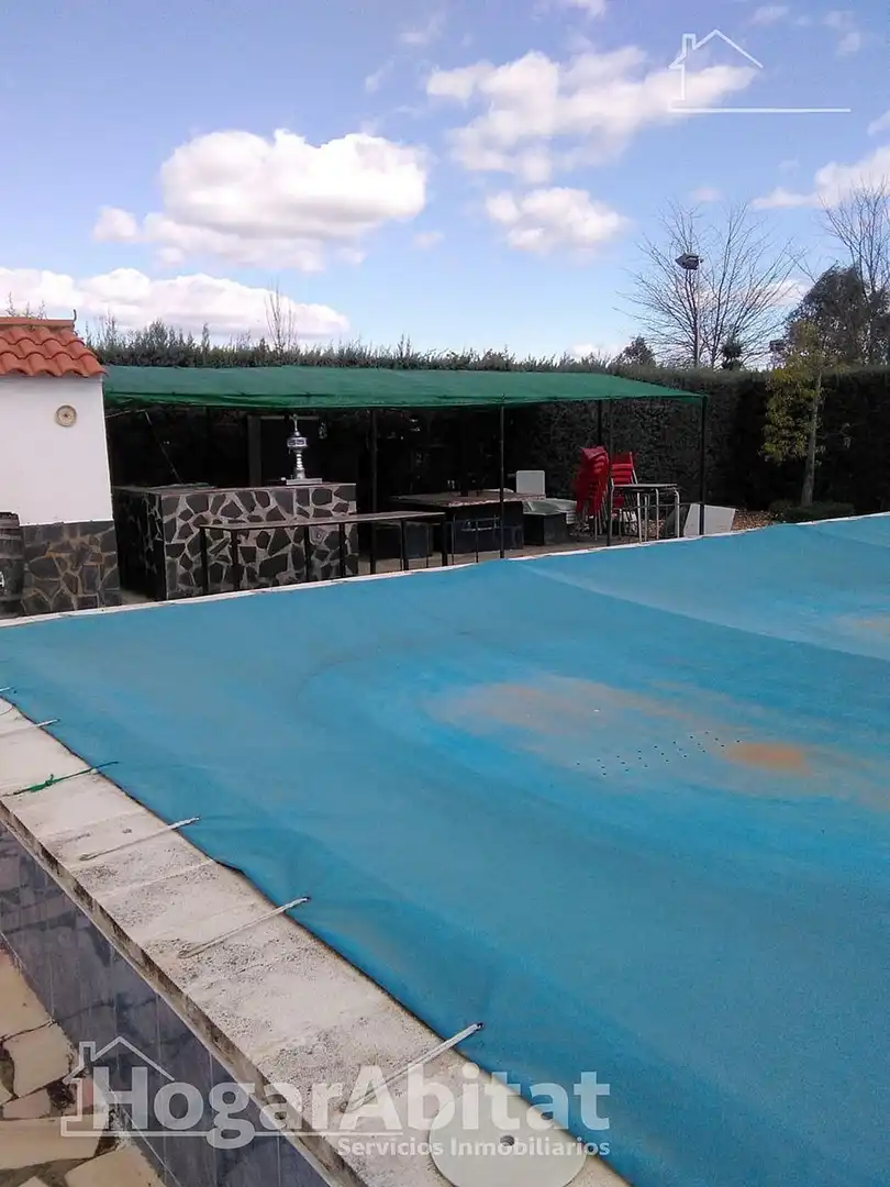 Piscina de Casa o xalet en venda en Badajoz amb Calefacció, Jardí privat i Terrassa