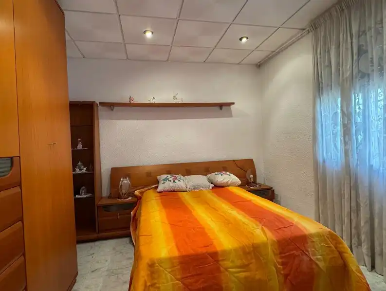 Dormitori de Casa o xalet en venda en Castellón de la Plana / Castelló de la Plana amb Terrassa, Traster i Moblat