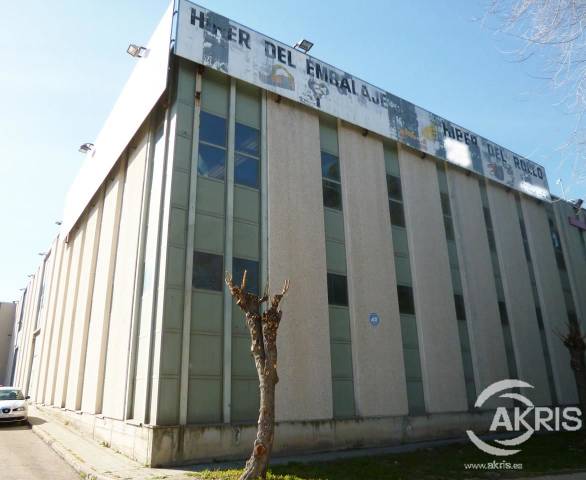 Nave industrial en Alquiler en De Andalucía en Villaverde Alto