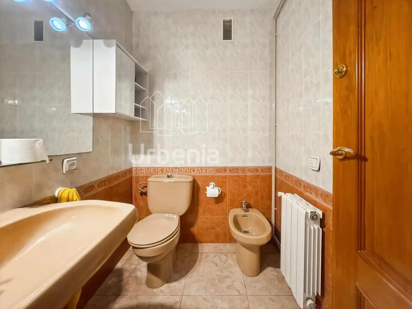 Bathroom of Flat for sale in Mataró  with Heating and Terrace