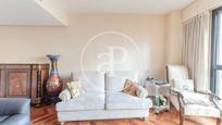 Living room of Flat for sale in  Madrid Capital  with Air Conditioner, Heating and Private garden