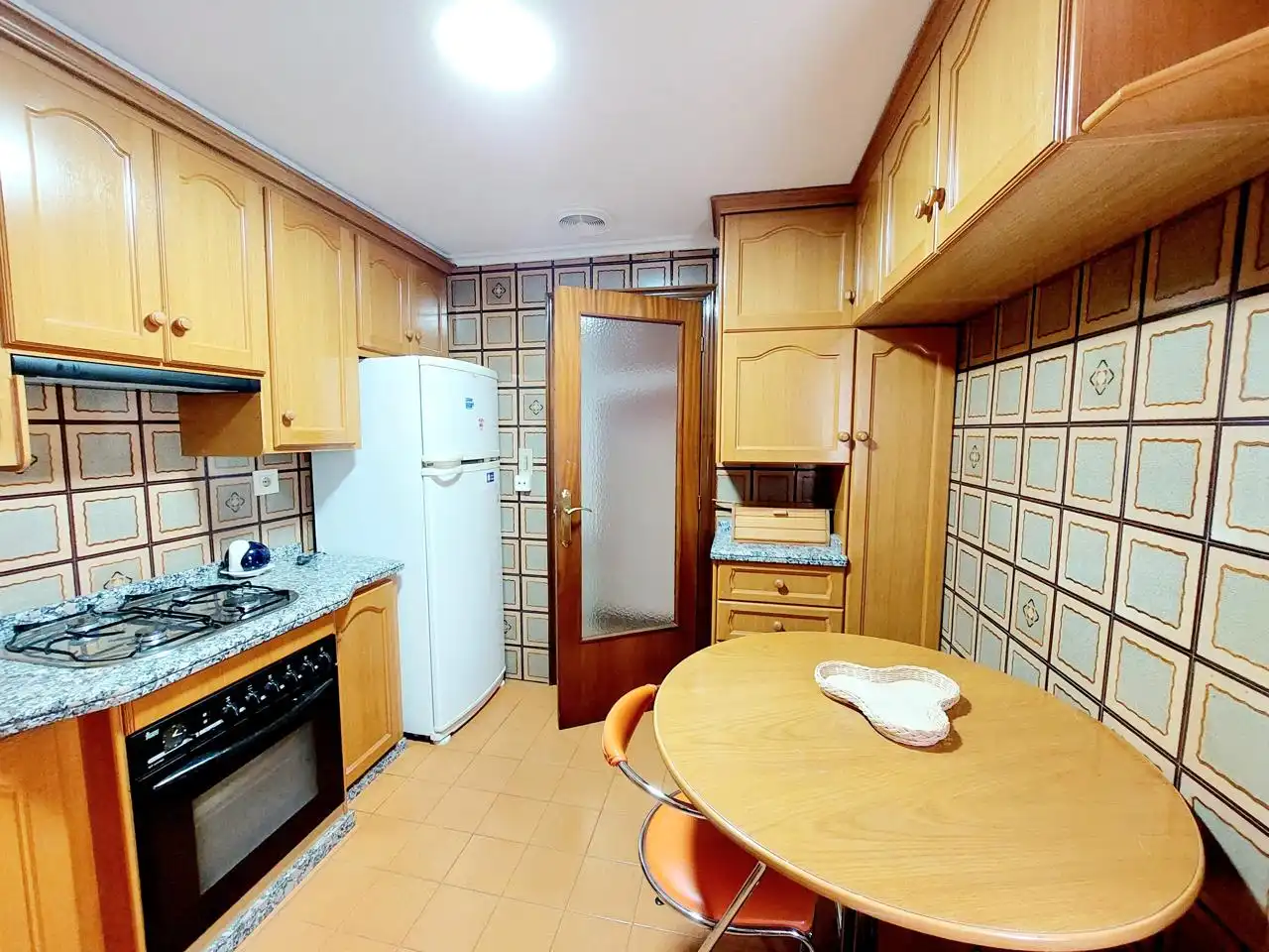 Kitchen of Flat for rent in Elche / Elx  with Air Conditioner, Furnished and Balcony