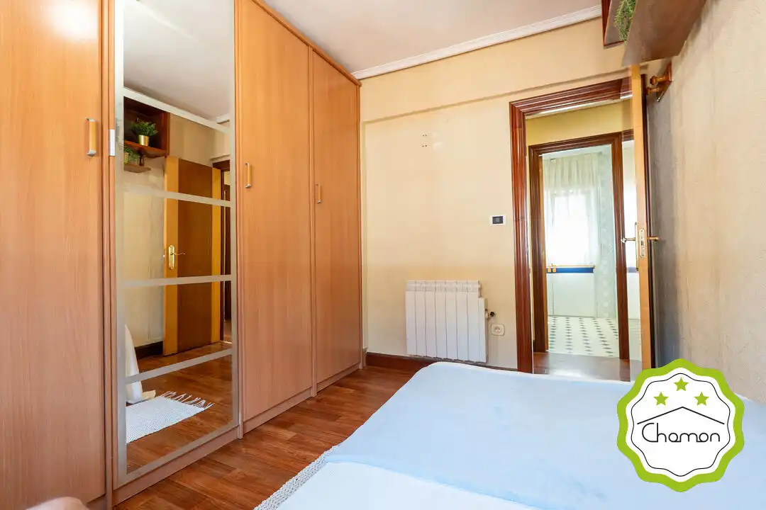 Habitación de Piso en venta en Bilbao  con Calefacción, Jardín privado y Amueblado