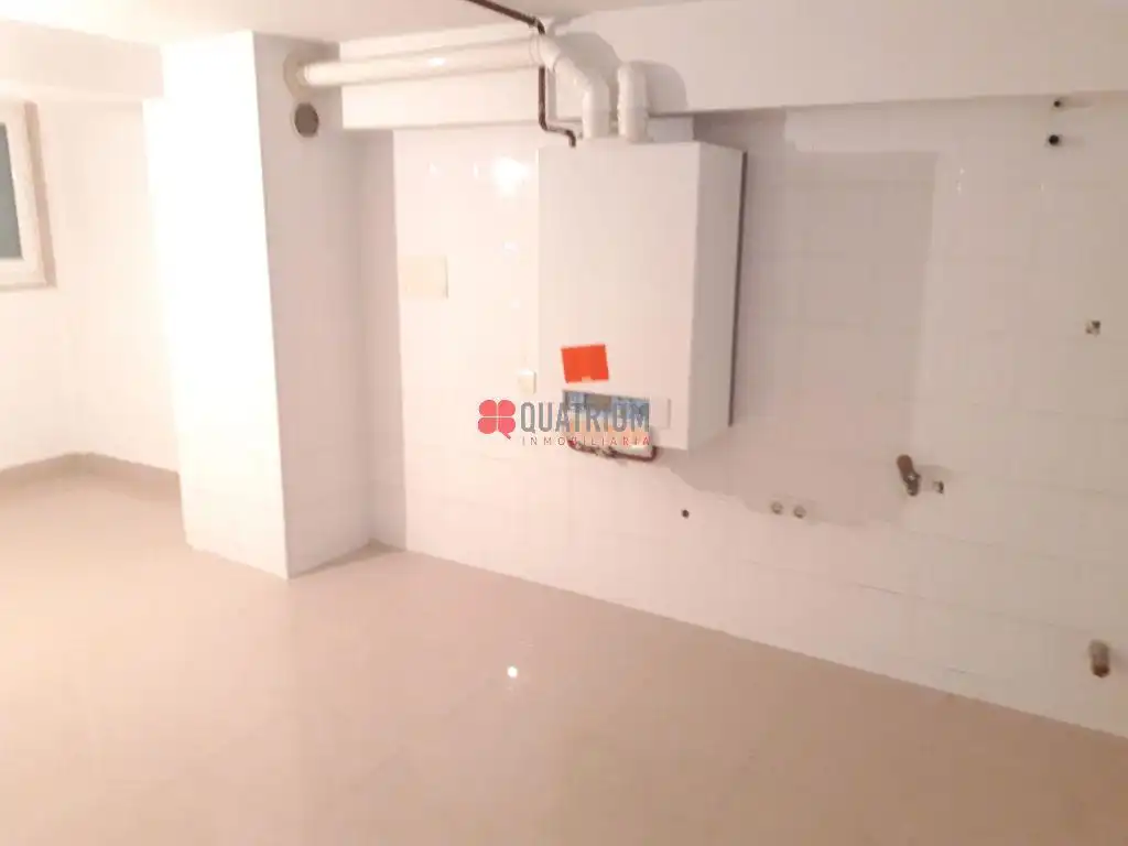 Kitchen of Houses for rent in Santiago de Compostela   with Heating, Terrace and Storage room