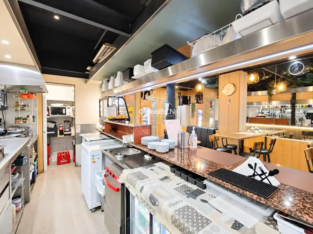 Business premises for transfer in calle de Pau Alsina, imagen 16