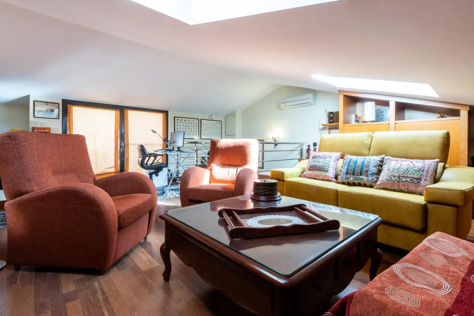 Sala d'estar de Casa o xalet en venda en Sant Quirze del Vallès amb Aire condicionat, Calefacció i Jardí privat
