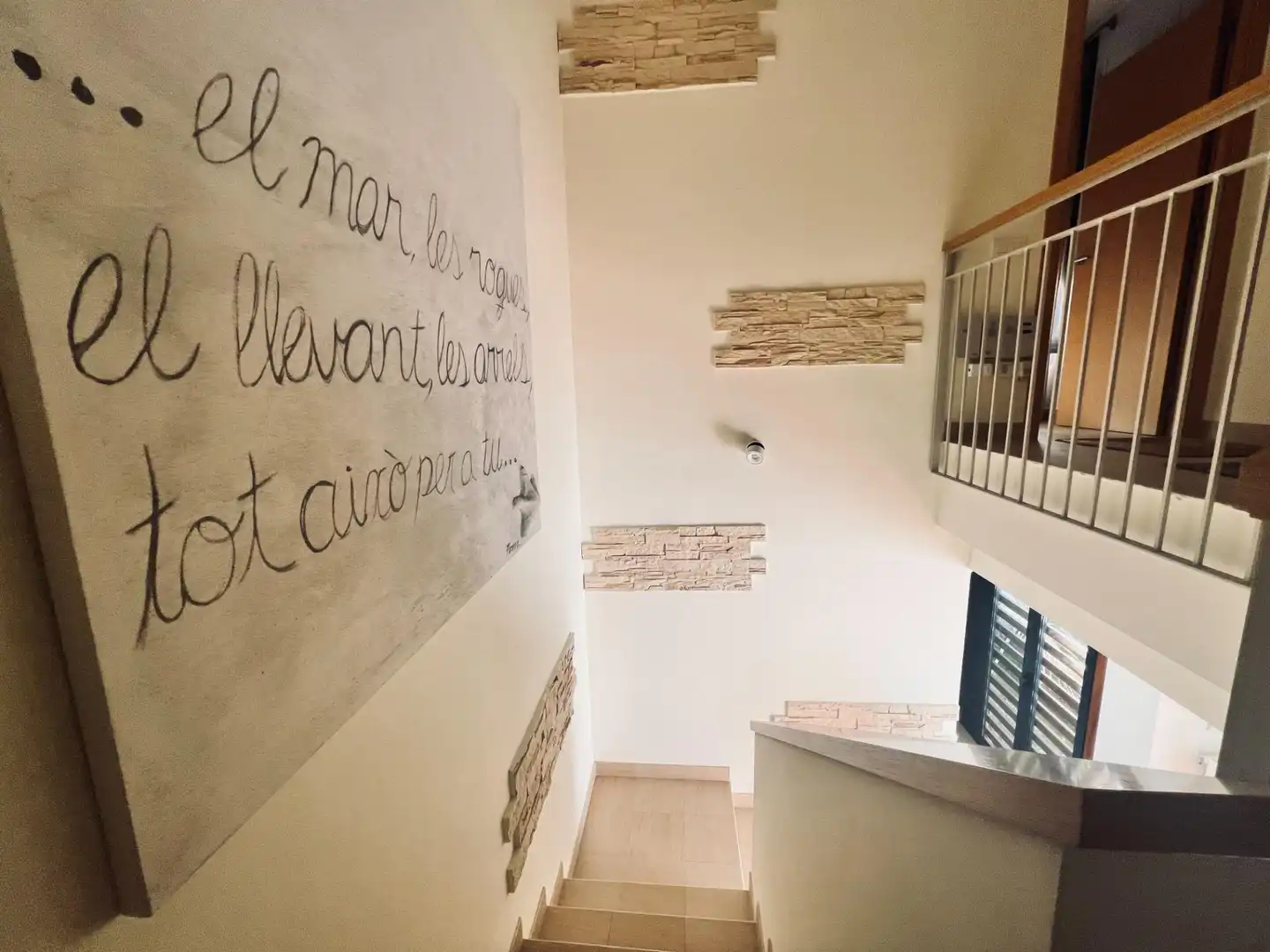 Semi-detached house with pool for sale in Carrer ALFRED SISLEY, imagen 6