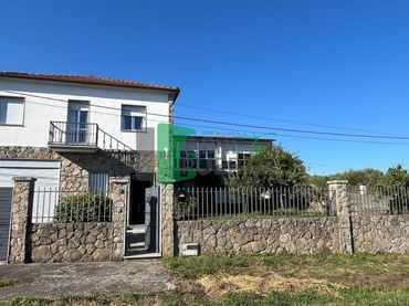 Villa mit Garten zum Verkauf in Xunqueira de Ambía