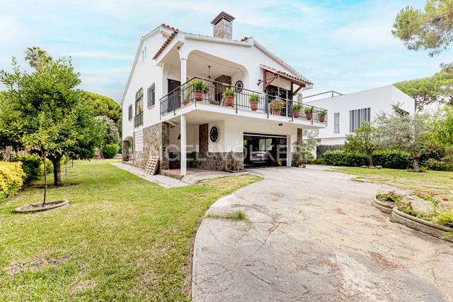 Casa-chalet en Venta en Gavà Mar