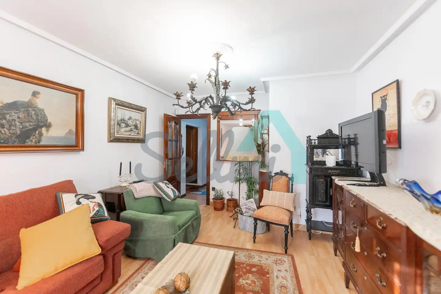 Living room of Flat for rent in Gijón   with Heating, Furnished and Internet