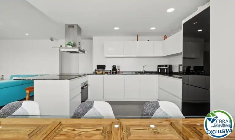 Cocina de Casa o chalet en venta en Roses con Aire acondicionado, Calefacción y Piscina