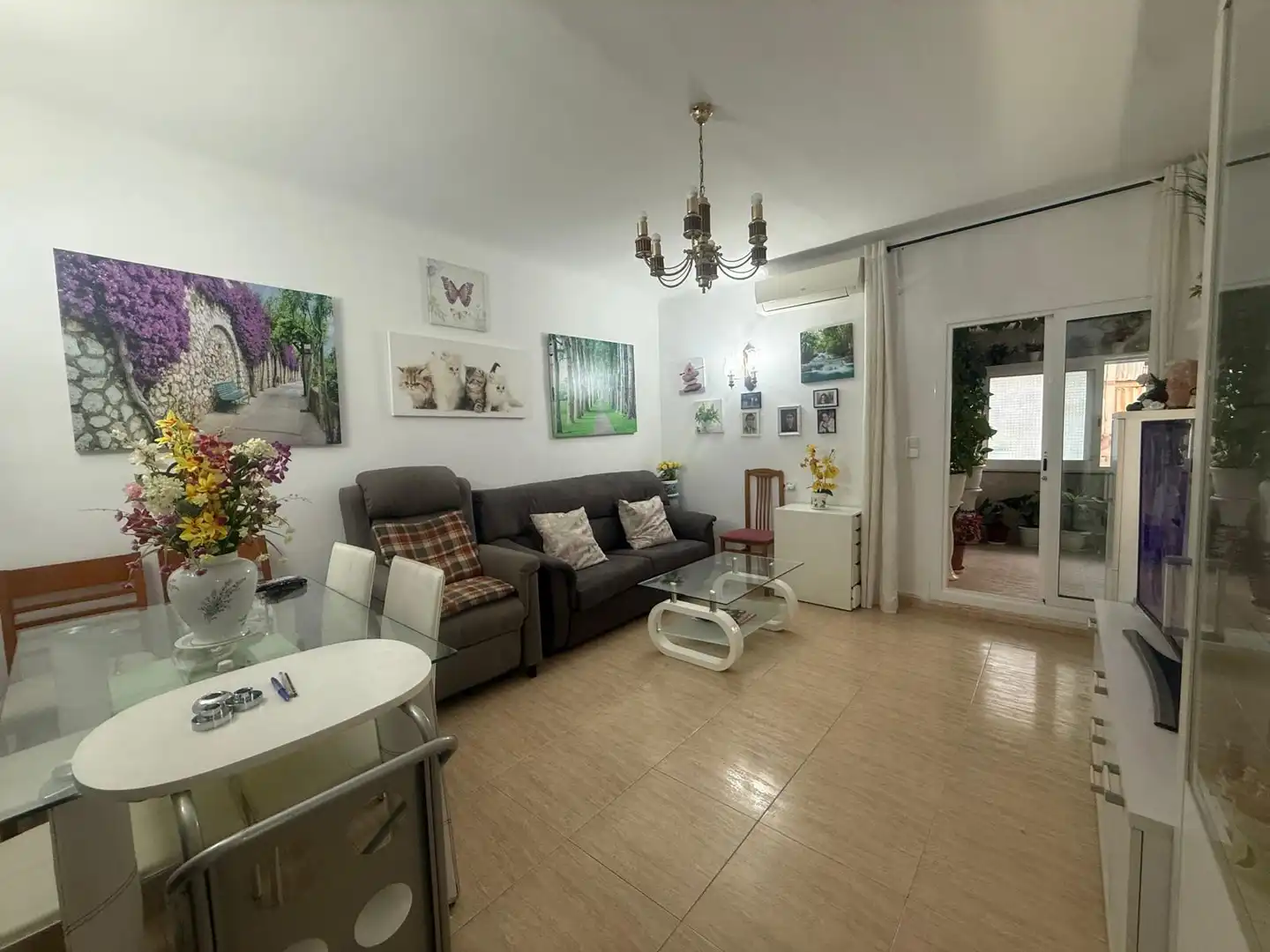 Living room of Flat for sale in Esplugues de Llobregat