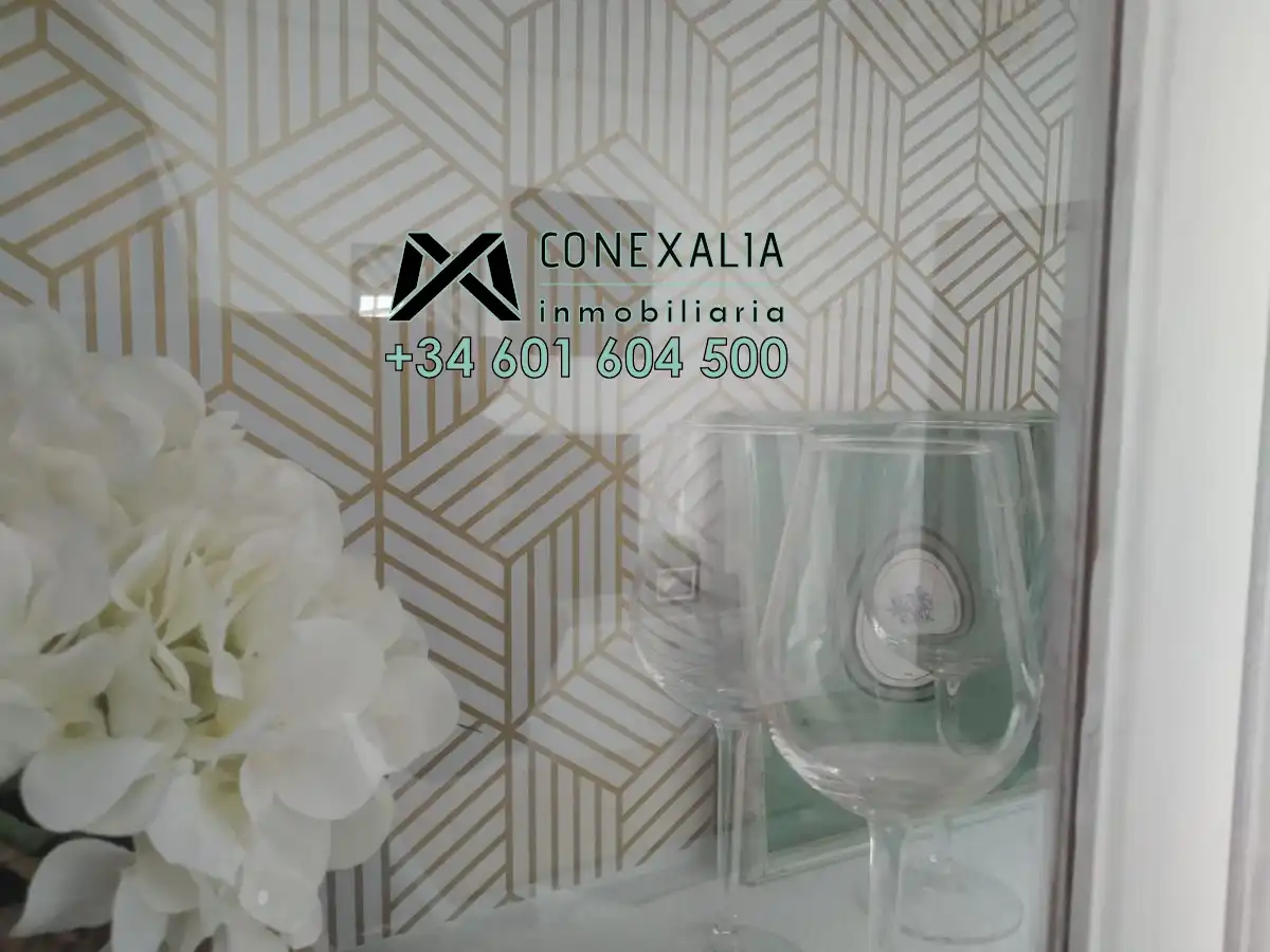 House with terrace for sale in Olvera
