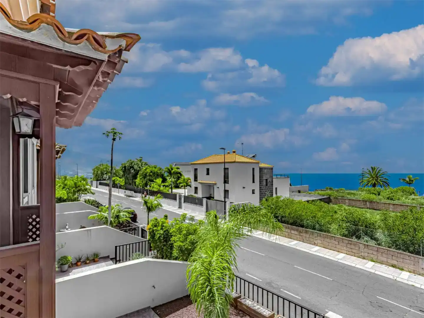 Vista exterior de Casa o xalet de lloguer en Santa Úrsula amb Aire condicionat, Jardí privat i Parquet