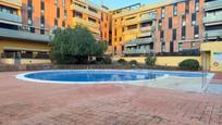 Swimming pool of Flat for sale in Terrassa  with Heating, Parquet flooring and Balcony