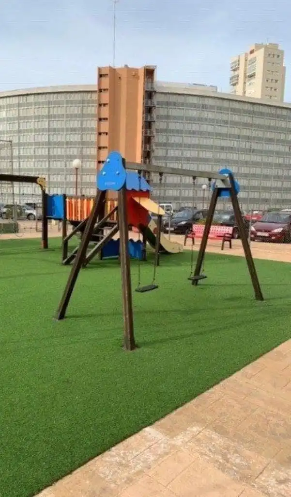 Aparcament de Apartament en venda en Benidorm amb Aire condicionat, Jardí privat i Terrassa