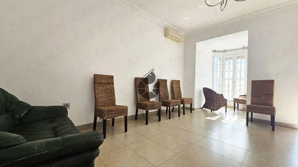 Sala de estar de Finca rústica en venta en Almensilla con Aire acondicionado, Jardín privado y Piscina