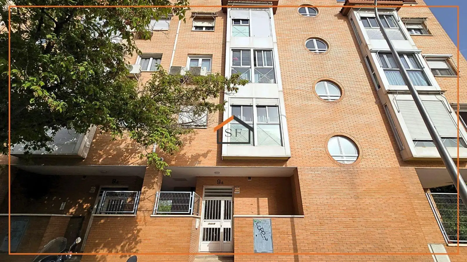 Vista exterior de Pis en venda en Madrid amb Aire condicionat, Parquet i Traster