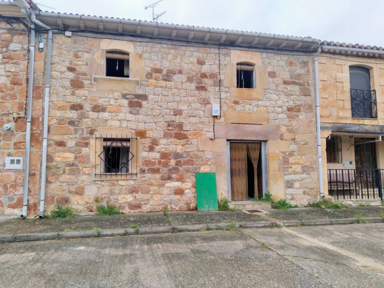 Vista exterior de Finca rústica en venta en Mambrillas de Lara con Amueblado