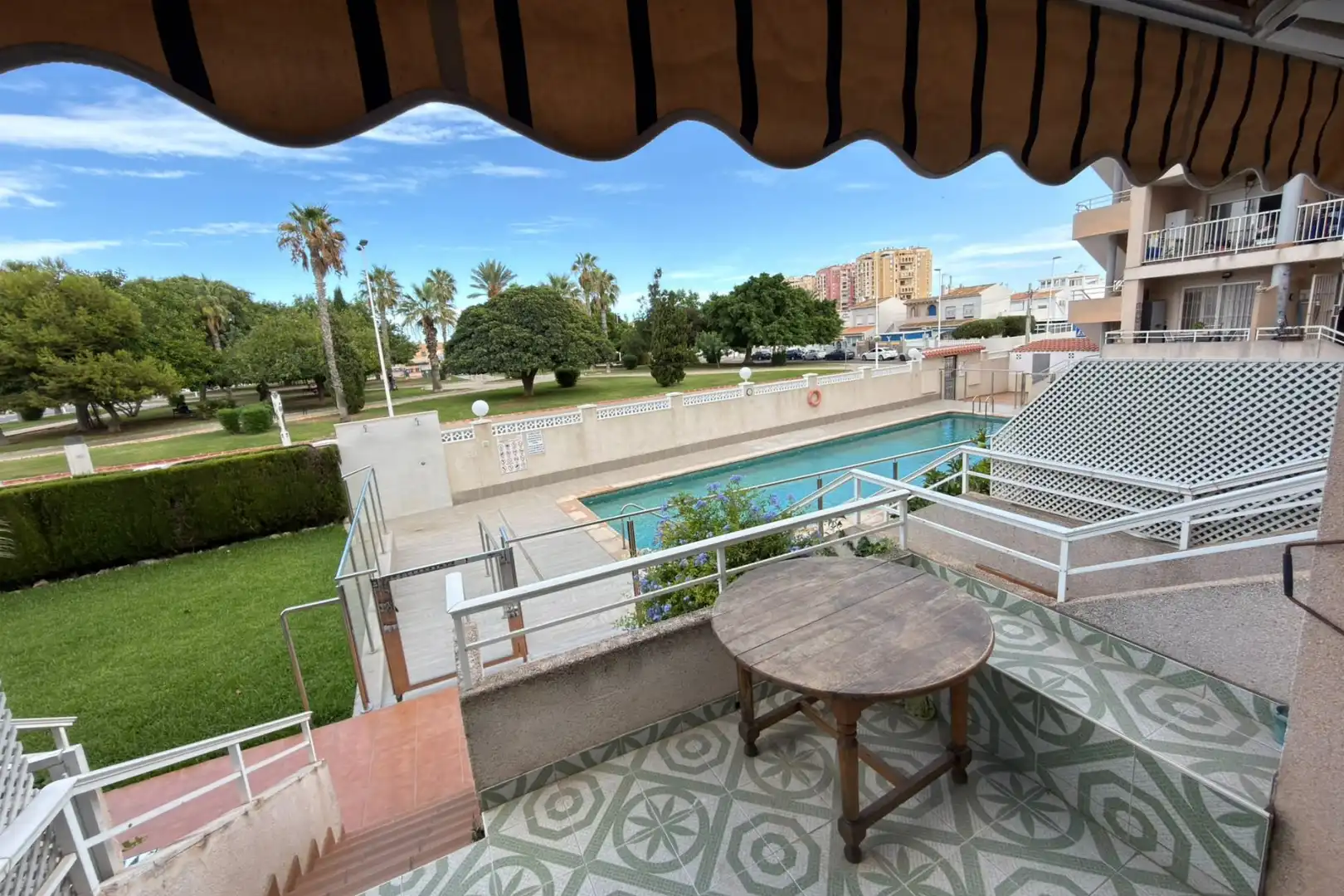Bungalow amb piscina en venda a Calle Hierro