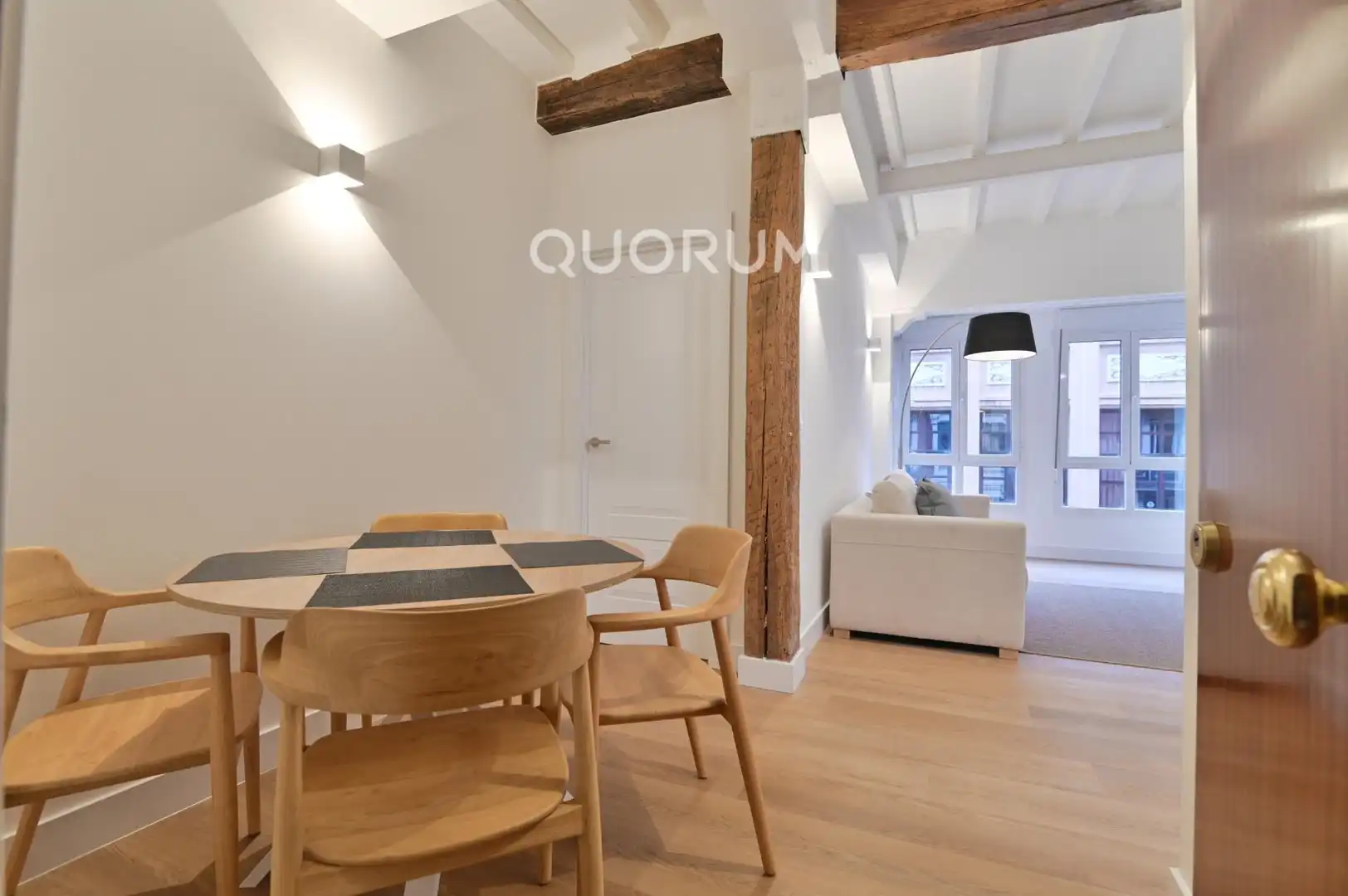 Sala de estar de Piso de alquiler en Bilbao  con Amueblado y Balcón