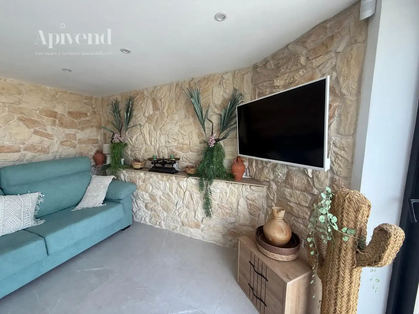 Sala de estar de Casa o chalet en venta en Peralada con Aire acondicionado, Calefacción y Trastero