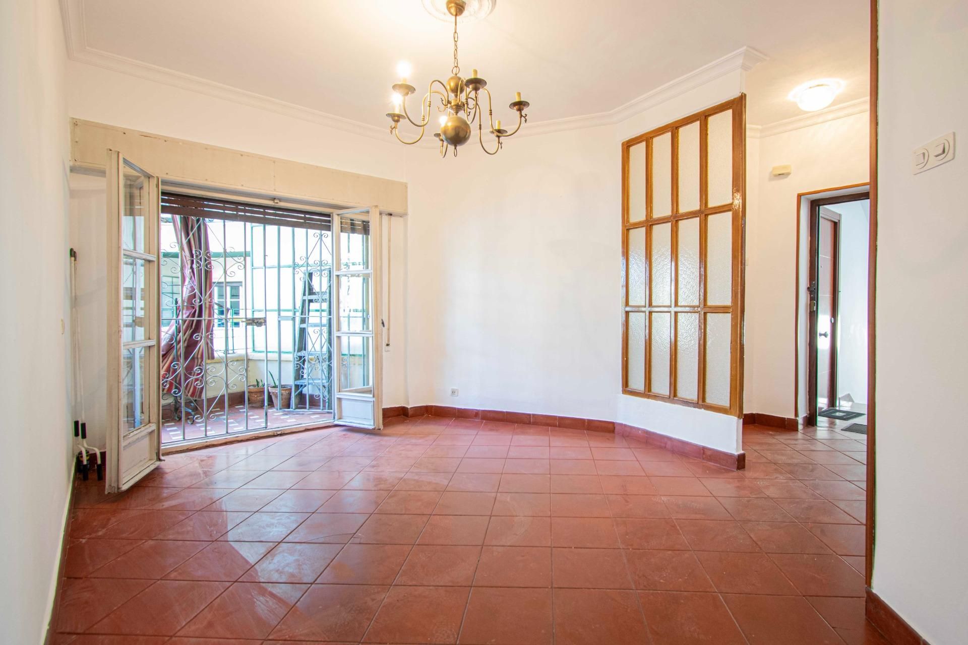 Flat for sale in  Sevilla Capital  with Terrace and Storage room