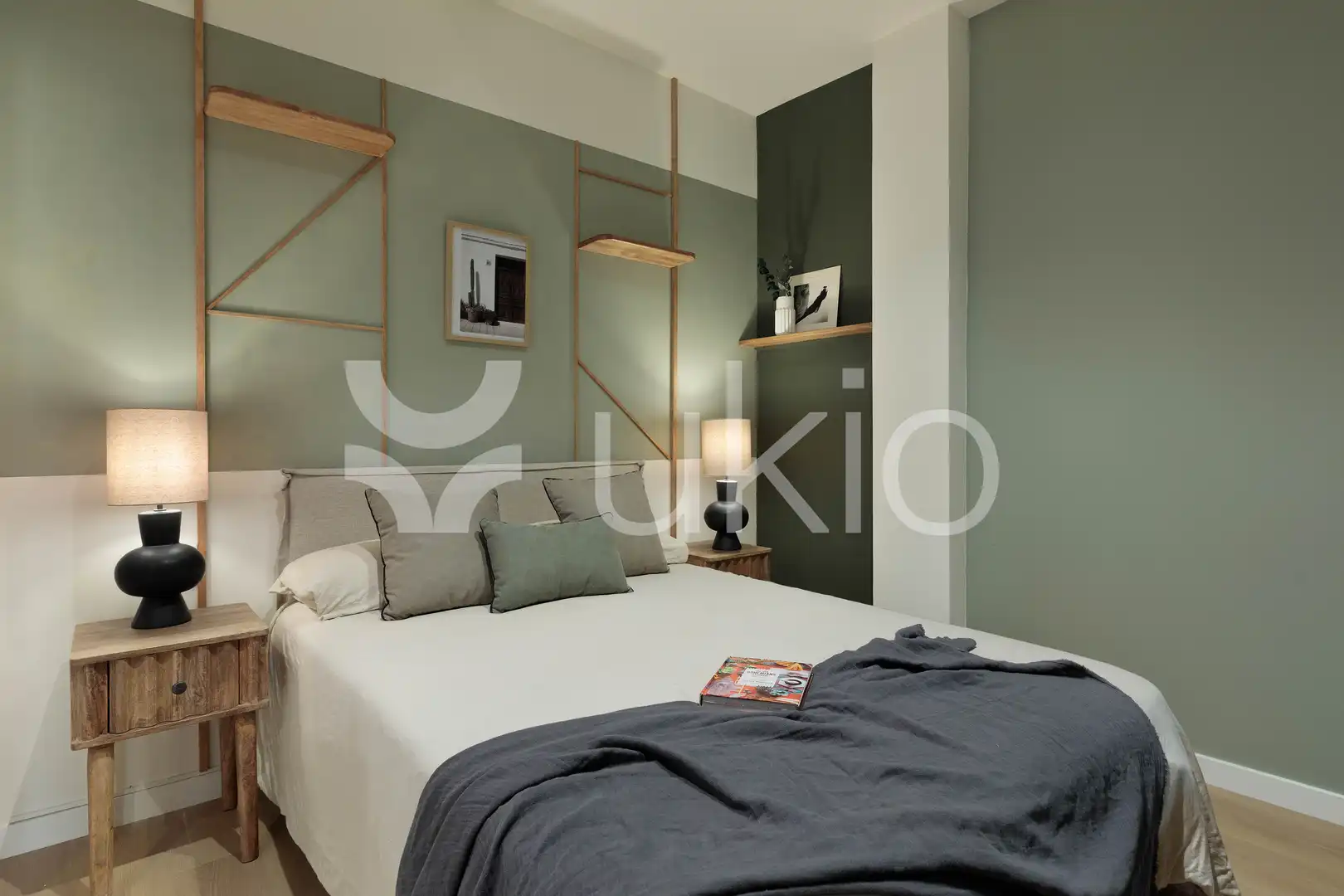 Apartamento con terraza en alquiler en Carrer Gran de Gràcia, imagen 4