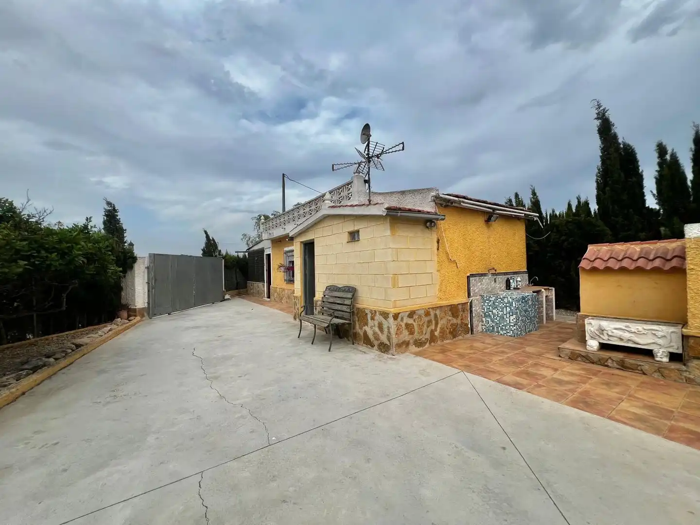 Exterior view of Country homes for sale in Elche / Elx  with Swimming Pool