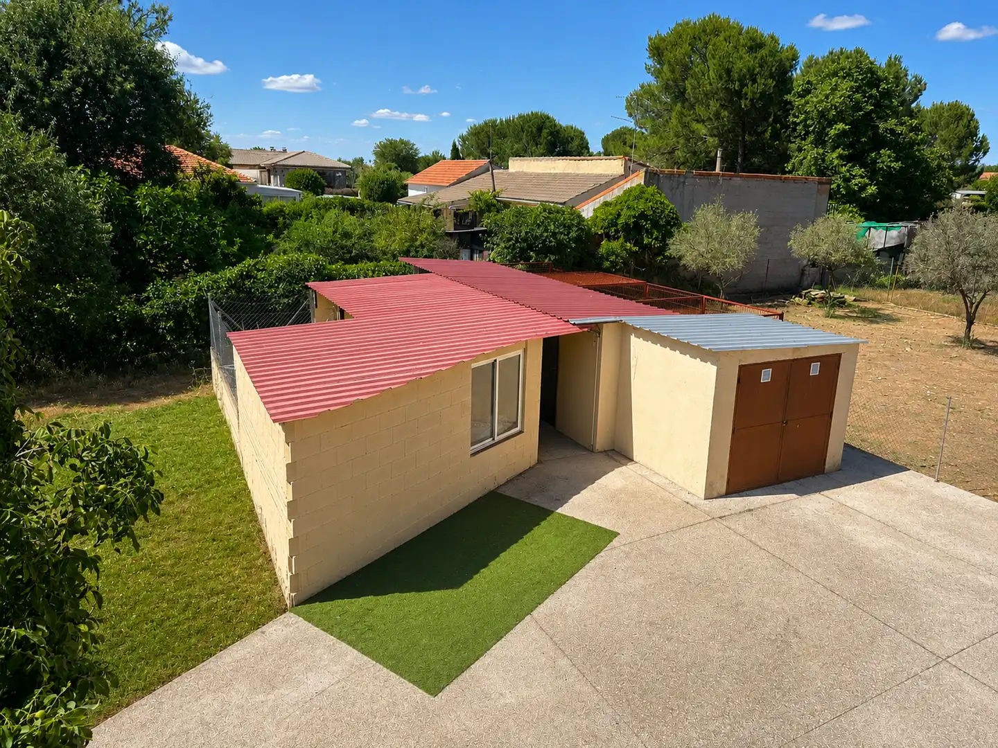 Vista exterior de Casa o chalet en venta en Nuevo Baztán con Aire acondicionado, Calefacción y Jardín privado