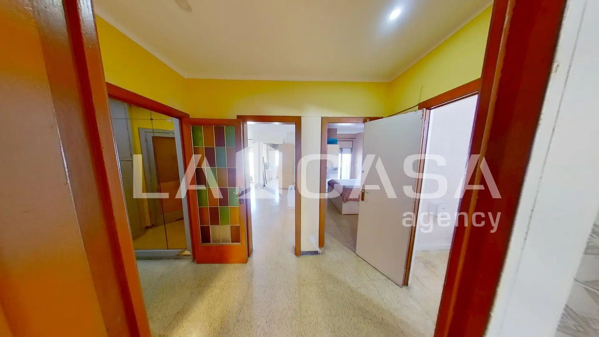 Flat for sale in Barcelona  with Balcony