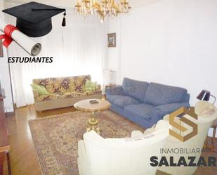 Sala d'estar de Pis de lloguer en Bilbao  amb Calefacció