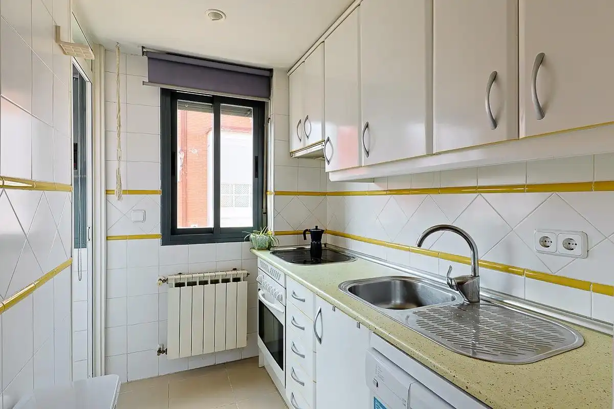 Cuina de Àtic en venda en Madrid amb Aire condicionat, Calefacció i Terrassa