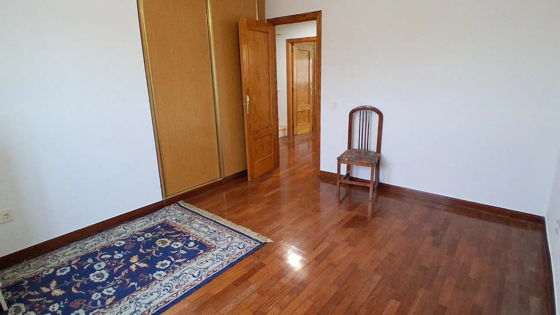 Schlafzimmer von Einfamilien-Reihenhaus zum Verkauf in Cabrerizos mit Heizung, Abstellraum und Schwimmbad