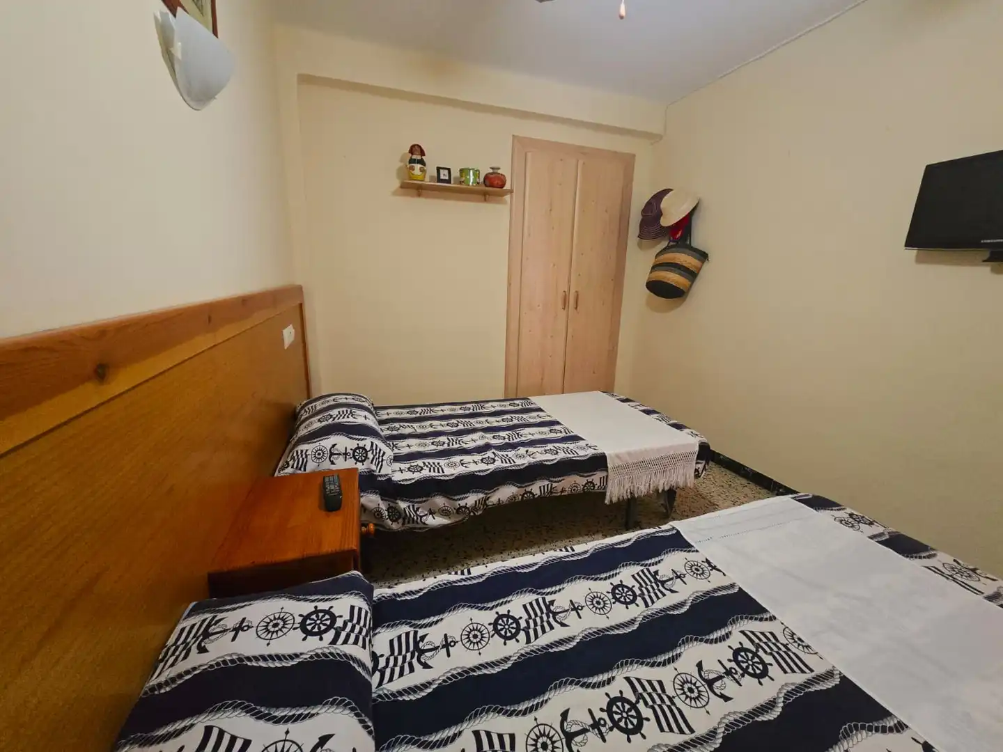 Bedroom of Flat for sale in Cambrils  with Air Conditioner, Furnished and Oven