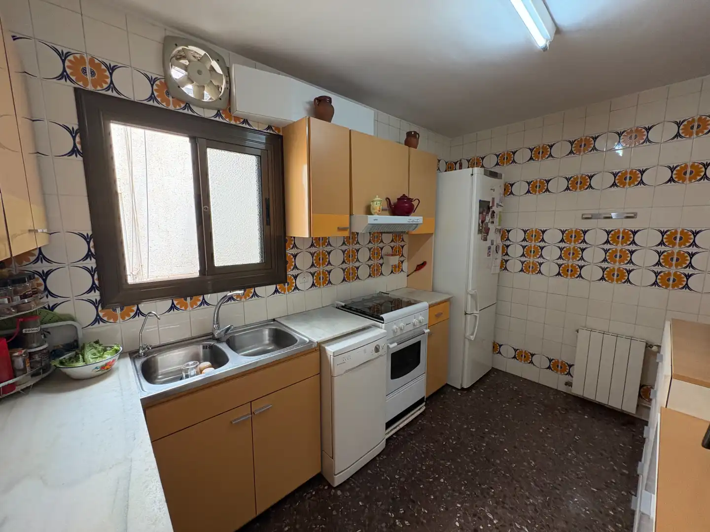 Cuina de Àtic en venda en Santa Coloma de Gramenet amb Aire condicionat, Calefacció i Terrassa