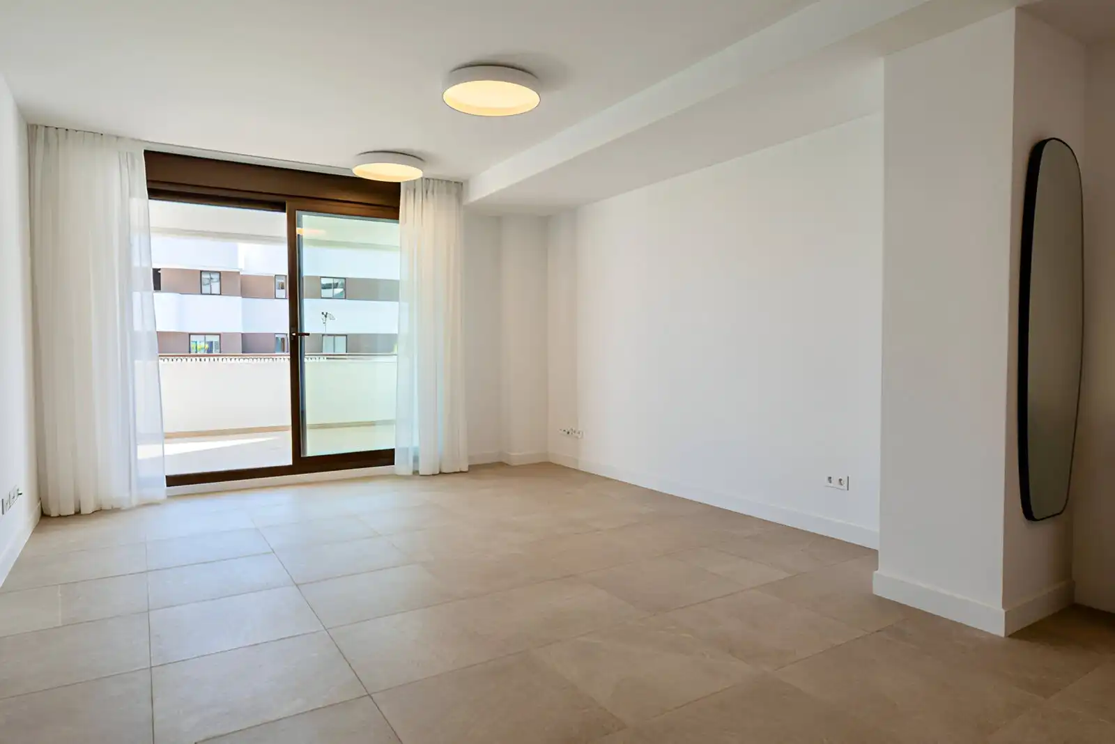 Apartamento con piscina en venta en Estepona Pueblo, imagen 6
