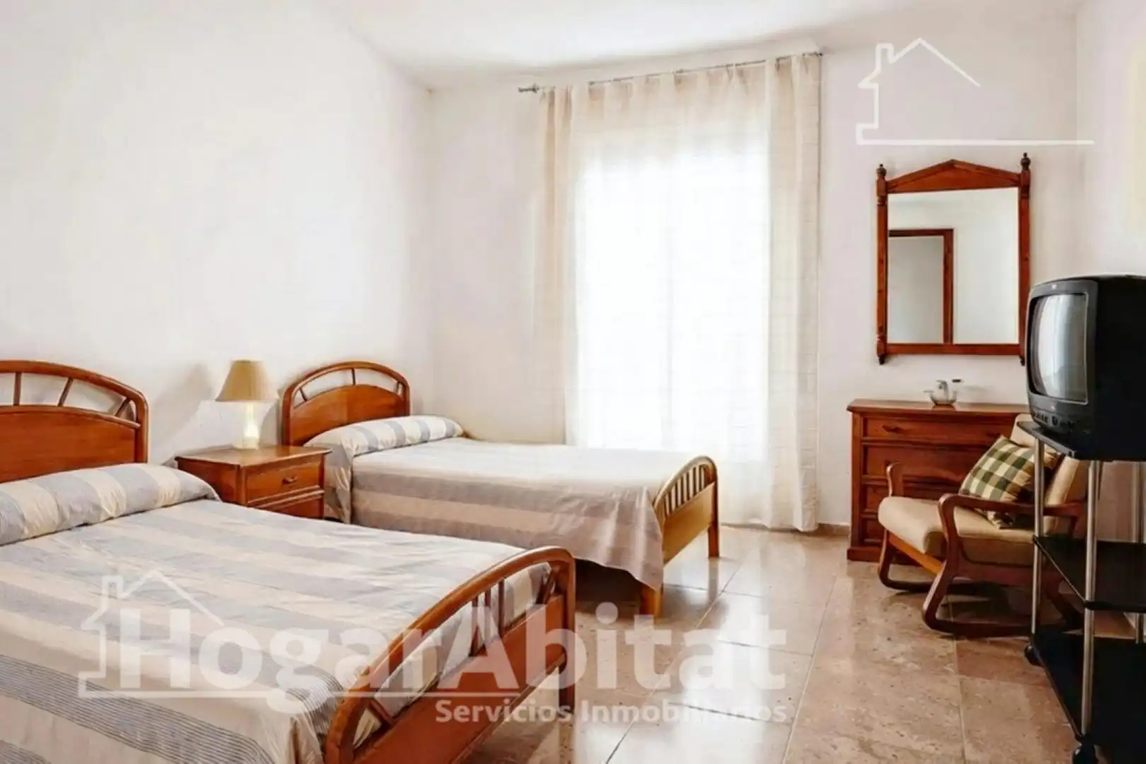 Schlafzimmer von Haus oder Chalet zum Verkauf in Castellón de la Plana / Castelló de la Plana mit Klimaanlage, Heizung und Terrasse