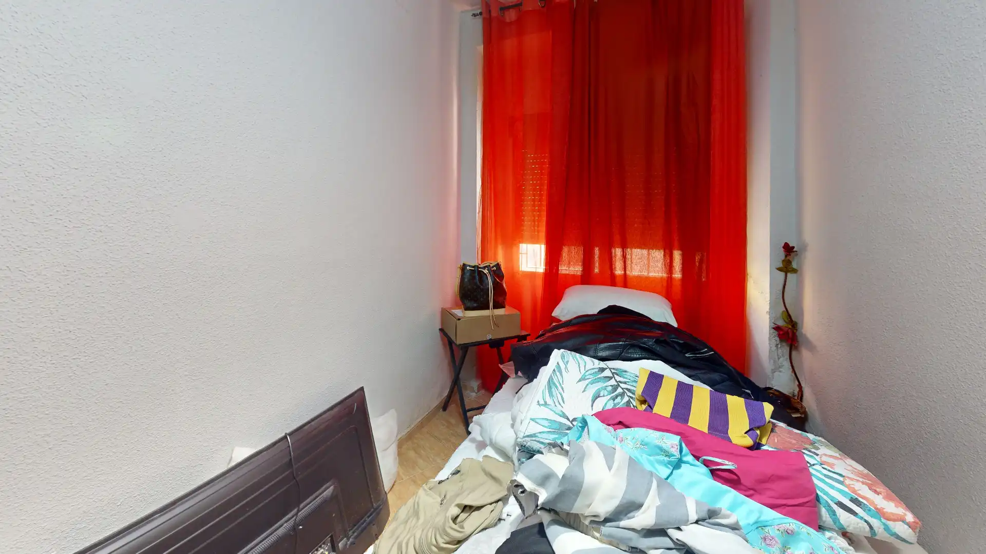 Habitación de Casa adosada en venta en Alpera con Amueblado