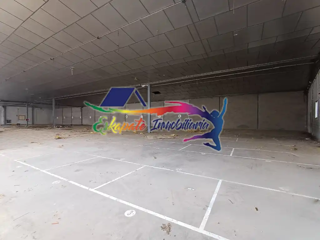 Industrial building for sale in Avenida Tembleque 22, imagen 5