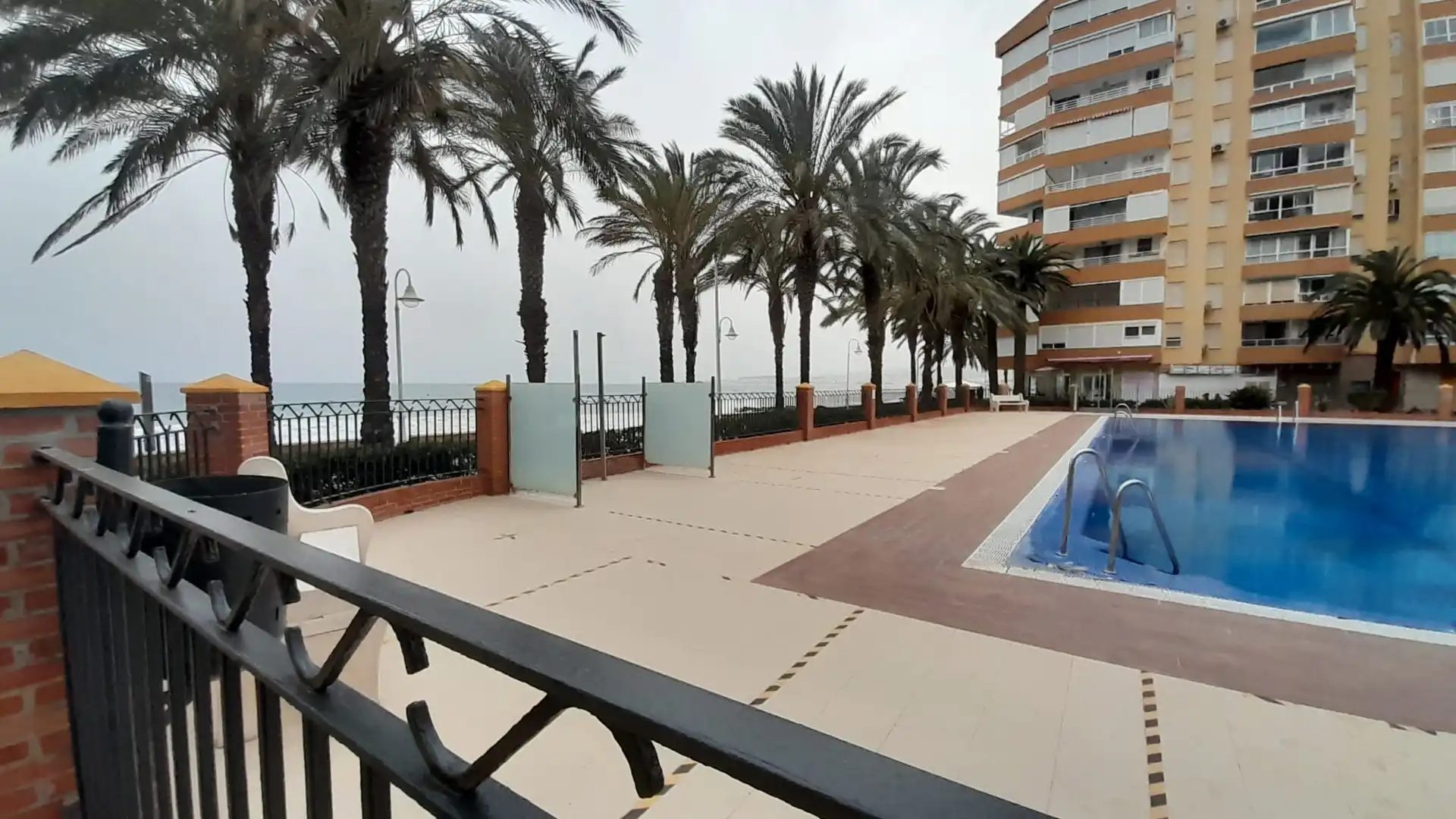 Apartament amb piscina en venda a Avenida Torre Ladeada 11, imagen 4